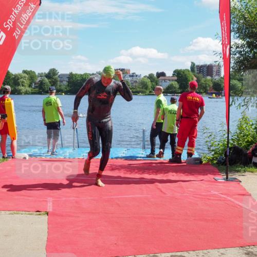 16.06.2024 - 7 Türme Triathlon KatJ http://msf.ph/oto/6295845 16.06.2024 11:08:10 Schwimmen 10, 208, 245 meine-sportfotos.de