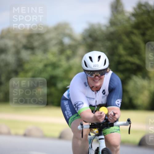 16.06.2024 - 26. Vierlanden-Triathlon Jannik Wohlers http://msf.ph/oto/6295861 16.06.2024 11:37:33 Radfahren 8, 206, 223, 233, 265, 326, 333, 335, 535 meine-sportfotos.de