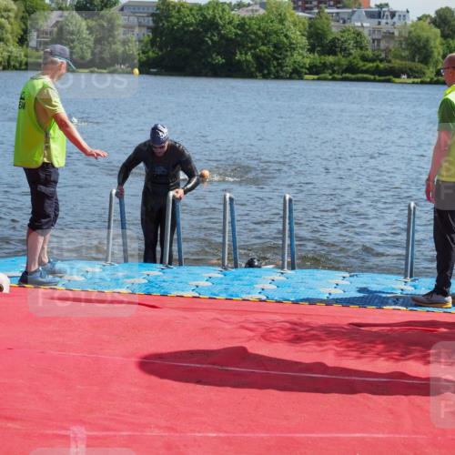 16.06.2024 - 7 Türme Triathlon KatJ http://msf.ph/oto/6295879 16.06.2024 11:08:40 Schwimmen 191, 208, 245 meine-sportfotos.de