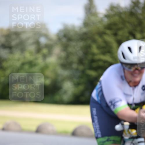 16.06.2024 - 26. Vierlanden-Triathlon Jannik Wohlers http://msf.ph/oto/6295909 16.06.2024 11:37:33 Radfahren 8, 206, 223, 233, 265, 326, 333, 335, 535 meine-sportfotos.de