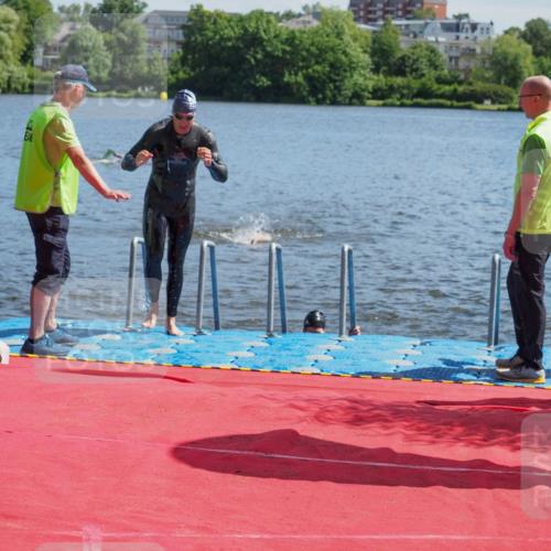 16.06.2024 - 7 Türme Triathlon KatJ http://msf.ph/oto/6295918 16.06.2024 11:08:42 Schwimmen 191, 208, 245 meine-sportfotos.de