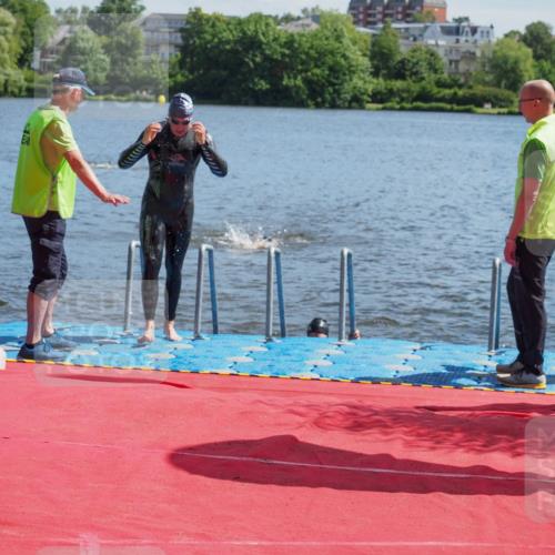16.06.2024 - 7 Türme Triathlon KatJ http://msf.ph/oto/6295923 16.06.2024 11:08:42 Schwimmen 191, 208, 245 meine-sportfotos.de