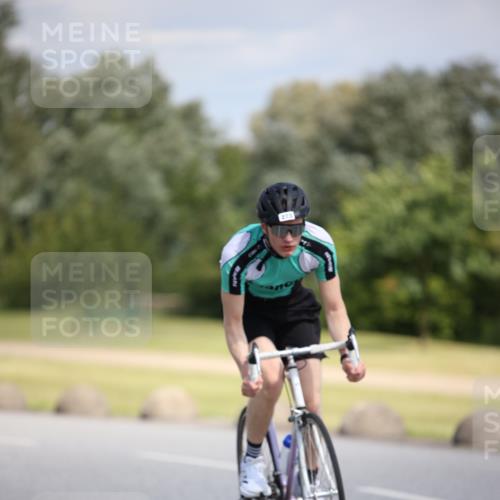 16.06.2024 - 26. Vierlanden-Triathlon Jannik Wohlers http://msf.ph/oto/6295953 16.06.2024 11:37:37 Radfahren 8, 120, 193, 206, 223, 273, 333, 535 meine-sportfotos.de