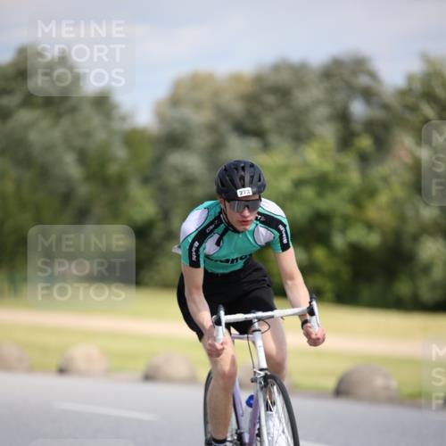 16.06.2024 - 26. Vierlanden-Triathlon Jannik Wohlers http://msf.ph/oto/6295980 16.06.2024 11:37:37 Radfahren 8, 120, 193, 206, 223, 273, 333, 535 meine-sportfotos.de