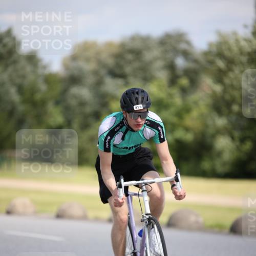 16.06.2024 - 26. Vierlanden-Triathlon Jannik Wohlers http://msf.ph/oto/6295998 16.06.2024 11:37:37 Radfahren 8, 120, 193, 206, 223, 273, 333, 535 meine-sportfotos.de