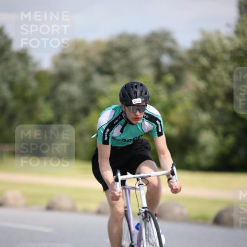 16.06.2024 - 26. Vierlanden-Triathlon Jannik Wohlers http://msf.ph/oto/6296006 16.06.2024 11:37:37 Radfahren 8, 120, 193, 206, 223, 273, 333, 535 meine-sportfotos.de