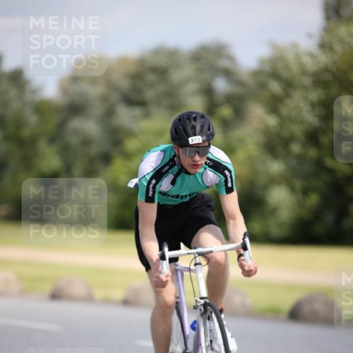 16.06.2024 - 26. Vierlanden-Triathlon Jannik Wohlers http://msf.ph/oto/6296014 16.06.2024 11:37:37 Radfahren 8, 120, 193, 206, 223, 273, 333, 535 meine-sportfotos.de