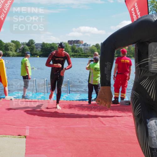 16.06.2024 - 7 Türme Triathlon KatJ http://msf.ph/oto/6296065 16.06.2024 11:08:47 Schwimmen 191, 208, 245 meine-sportfotos.de