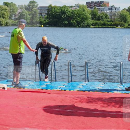 16.06.2024 - 7 Türme Triathlon KatJ http://msf.ph/oto/6296101 16.06.2024 11:08:58 Schwimmen 191 meine-sportfotos.de
