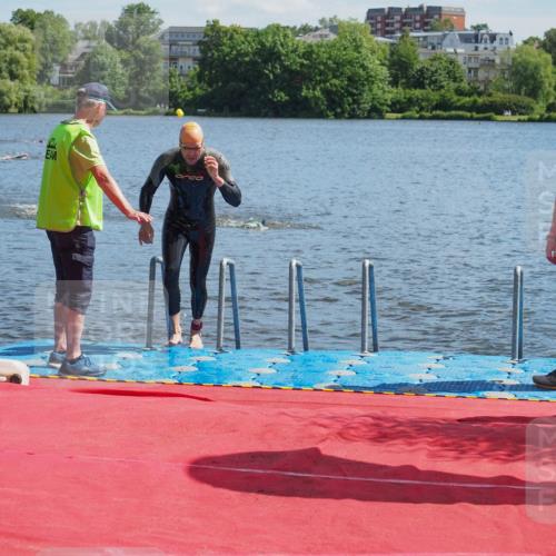 16.06.2024 - 7 Türme Triathlon KatJ http://msf.ph/oto/6296113 16.06.2024 11:08:58 Schwimmen 191 meine-sportfotos.de
