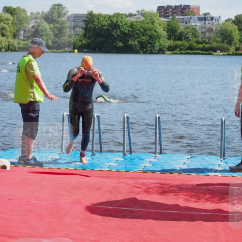 16.06.2024 - 7 Türme Triathlon KatJ http://msf.ph/oto/6296126 16.06.2024 11:08:59 Schwimmen 191 meine-sportfotos.de