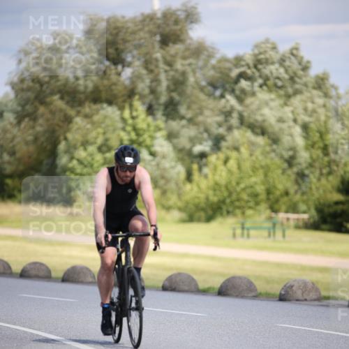 16.06.2024 - 26. Vierlanden-Triathlon Jannik Wohlers http://msf.ph/oto/6296129 16.06.2024 11:37:48 Radfahren 230, 257, 293, 406 meine-sportfotos.de