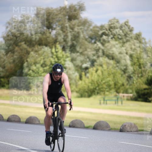16.06.2024 - 26. Vierlanden-Triathlon Jannik Wohlers http://msf.ph/oto/6296138 16.06.2024 11:37:48 Radfahren 230, 257, 293, 406 meine-sportfotos.de