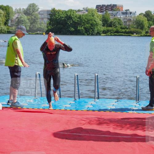 16.06.2024 - 7 Türme Triathlon KatJ http://msf.ph/oto/6296139 16.06.2024 11:08:59 Schwimmen 191 meine-sportfotos.de