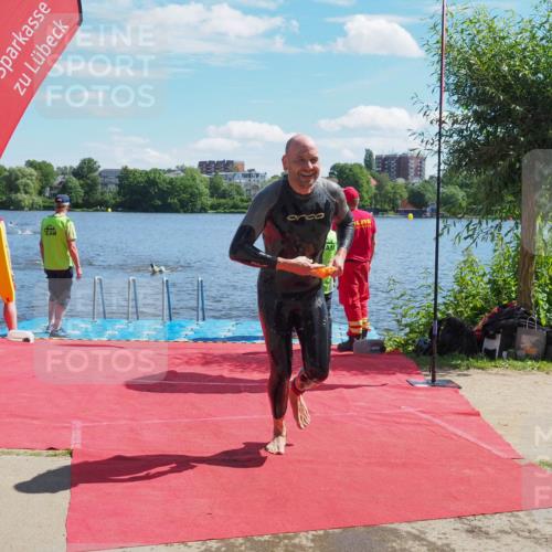 16.06.2024 - 7 Türme Triathlon KatJ http://msf.ph/oto/6296172 16.06.2024 11:09:01 Schwimmen 191 meine-sportfotos.de