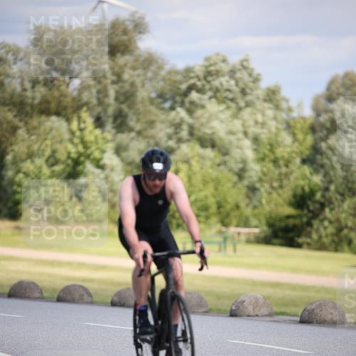 16.06.2024 - 26. Vierlanden-Triathlon Jannik Wohlers http://msf.ph/oto/6296198 16.06.2024 11:37:48 Radfahren 230, 257, 293, 406 meine-sportfotos.de