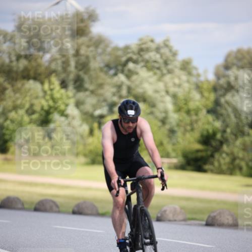 16.06.2024 - 26. Vierlanden-Triathlon Jannik Wohlers http://msf.ph/oto/6296220 16.06.2024 11:37:48 Radfahren 230, 257, 293, 406 meine-sportfotos.de