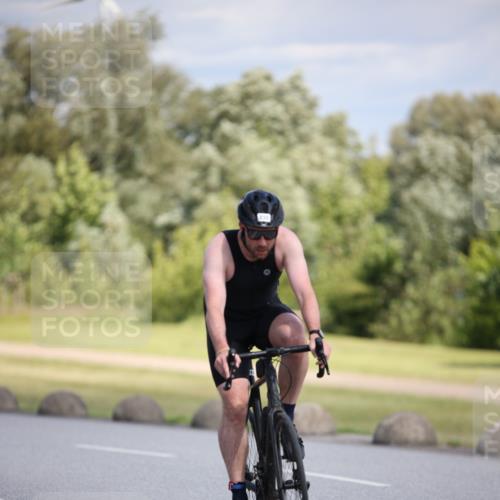 16.06.2024 - 26. Vierlanden-Triathlon Jannik Wohlers http://msf.ph/oto/6296241 16.06.2024 11:37:48 Radfahren 230, 257, 293, 406 meine-sportfotos.de