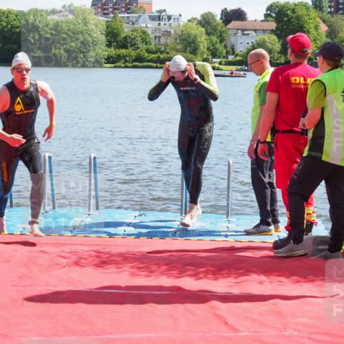 16.06.2024 - 7 Türme Triathlon KatJ http://msf.ph/oto/6296281 16.06.2024 11:09:21 Schwimmen 202 meine-sportfotos.de
