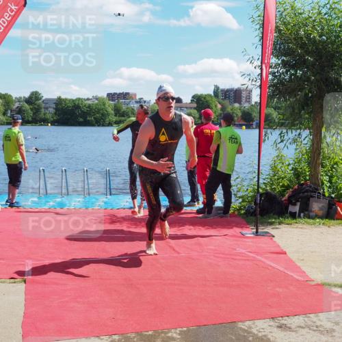 16.06.2024 - 7 Türme Triathlon KatJ http://msf.ph/oto/6296291 16.06.2024 11:09:22 Schwimmen 202 meine-sportfotos.de