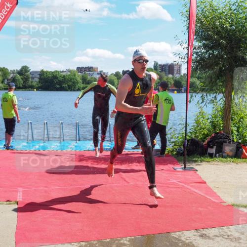 16.06.2024 - 7 Türme Triathlon KatJ http://msf.ph/oto/6296296 16.06.2024 11:09:22 Schwimmen 202 meine-sportfotos.de