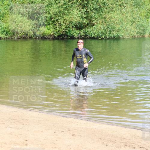16.06.2024 - 26. Vierlanden-Triathlon Strokosch-Dieckow http://msf.ph/oto/6296308 16.06.2024 09:40:38 Schwimmen  meine-sportfotos.de
