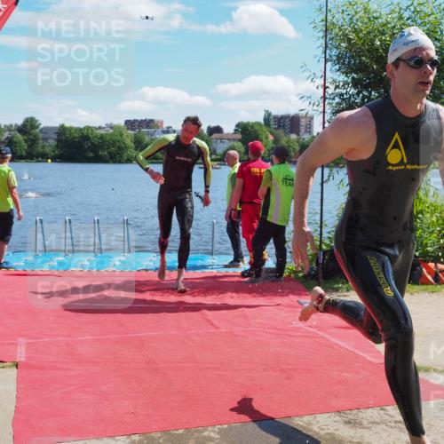 16.06.2024 - 7 Türme Triathlon KatJ http://msf.ph/oto/6296316 16.06.2024 11:09:22 Schwimmen 202 meine-sportfotos.de