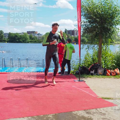 16.06.2024 - 7 Türme Triathlon KatJ http://msf.ph/oto/6296340 16.06.2024 11:09:23 Schwimmen 202 meine-sportfotos.de