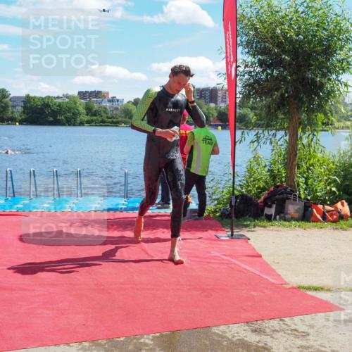 16.06.2024 - 7 Türme Triathlon KatJ http://msf.ph/oto/6296346 16.06.2024 11:09:23 Schwimmen 202 meine-sportfotos.de