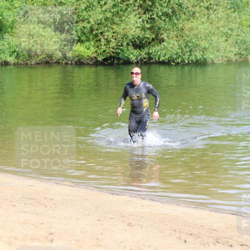 16.06.2024 - 26. Vierlanden-Triathlon Strokosch-Dieckow http://msf.ph/oto/6296352 16.06.2024 09:40:38 Schwimmen  meine-sportfotos.de