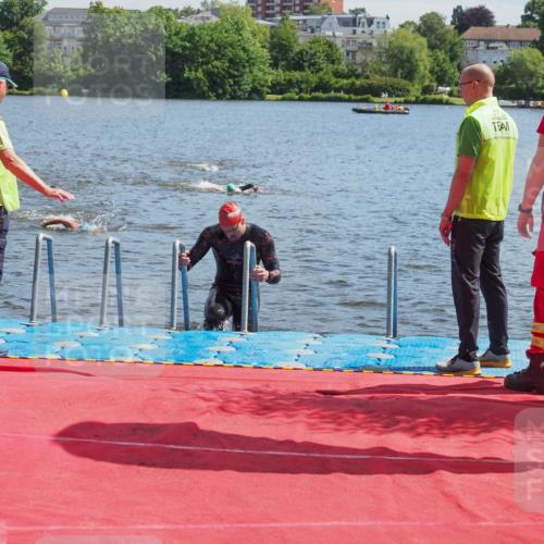 16.06.2024 - 7 Türme Triathlon KatJ http://msf.ph/oto/6296358 16.06.2024 11:09:50 Schwimmen 15, 16, 47, 201, 202 meine-sportfotos.de