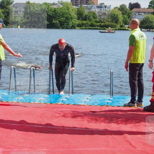 16.06.2024 - 7 Türme Triathlon KatJ http://msf.ph/oto/6296405 16.06.2024 11:09:51 Schwimmen 15, 16, 47, 201, 202 meine-sportfotos.de