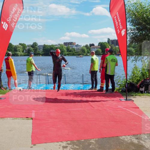 16.06.2024 - 7 Türme Triathlon KatJ http://msf.ph/oto/6296410 16.06.2024 11:09:54 Schwimmen 15, 16, 47, 201, 202 meine-sportfotos.de