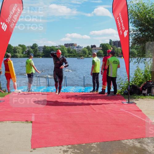 16.06.2024 - 7 Türme Triathlon KatJ http://msf.ph/oto/6296413 16.06.2024 11:09:54 Schwimmen 15, 16, 47, 201, 202 meine-sportfotos.de