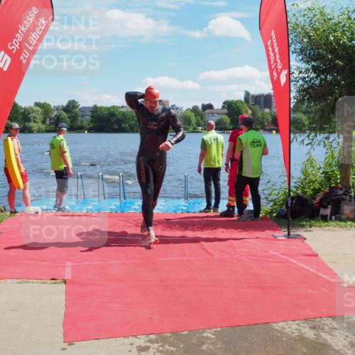 16.06.2024 - 7 Türme Triathlon KatJ http://msf.ph/oto/6296454 16.06.2024 11:09:55 Schwimmen 15, 16, 47, 201, 202 meine-sportfotos.de