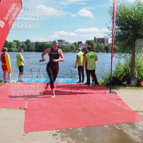 16.06.2024 - 7 Türme Triathlon KatJ http://msf.ph/oto/6296545 16.06.2024 11:10:11 Schwimmen 15, 16, 47, 201 meine-sportfotos.de