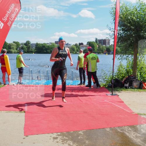 16.06.2024 - 7 Türme Triathlon KatJ http://msf.ph/oto/6296555 16.06.2024 11:10:11 Schwimmen 15, 16, 47, 201 meine-sportfotos.de