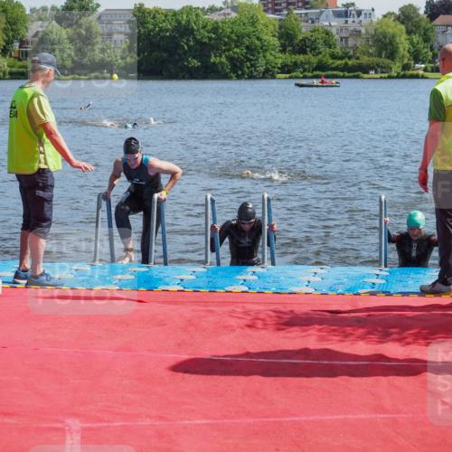 16.06.2024 - 7 Türme Triathlon KatJ http://msf.ph/oto/6296585 16.06.2024 11:10:15 Schwimmen 15, 42, 47, 201 meine-sportfotos.de