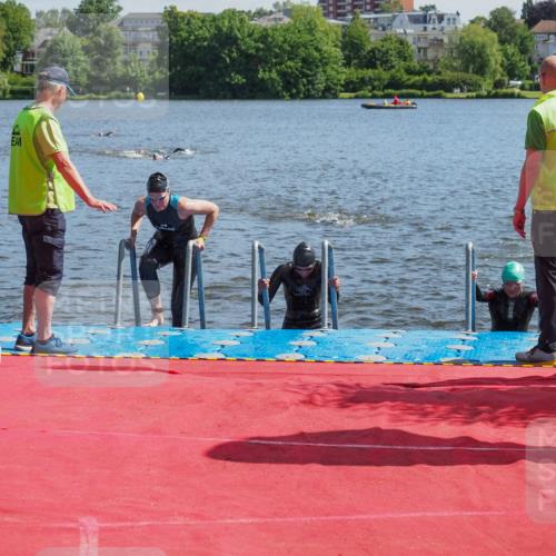 16.06.2024 - 7 Türme Triathlon KatJ http://msf.ph/oto/6296588 16.06.2024 11:10:15 Schwimmen 15, 42, 47, 201 meine-sportfotos.de
