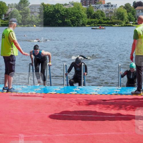 16.06.2024 - 7 Türme Triathlon KatJ http://msf.ph/oto/6296601 16.06.2024 11:10:15 Schwimmen 15, 42, 47, 201 meine-sportfotos.de