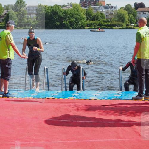 16.06.2024 - 7 Türme Triathlon KatJ http://msf.ph/oto/6296608 16.06.2024 11:10:16 Schwimmen 15, 42, 47, 201 meine-sportfotos.de