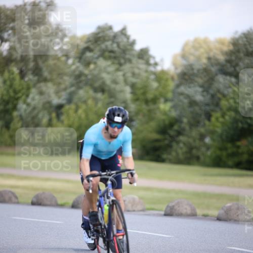 16.06.2024 - 26. Vierlanden-Triathlon Jannik Wohlers http://msf.ph/oto/6296636 16.06.2024 11:37:58 Radfahren 1, 3, 142, 316, 383, 614 meine-sportfotos.de