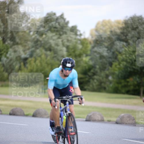 16.06.2024 - 26. Vierlanden-Triathlon Jannik Wohlers http://msf.ph/oto/6296644 16.06.2024 11:37:58 Radfahren 1, 3, 142, 316, 383, 614 meine-sportfotos.de