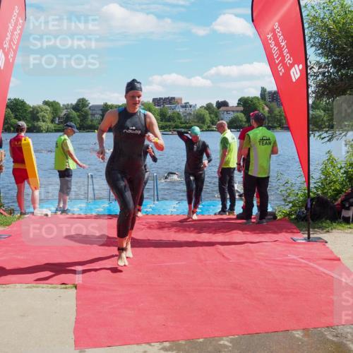 16.06.2024 - 7 Türme Triathlon KatJ http://msf.ph/oto/6296653 16.06.2024 11:10:20 Schwimmen 15, 42, 47, 201 meine-sportfotos.de