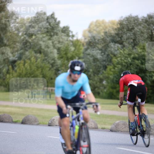 16.06.2024 - 26. Vierlanden-Triathlon Jannik Wohlers http://msf.ph/oto/6296659 16.06.2024 11:37:58 Radfahren 1, 3, 142, 316, 383, 614 meine-sportfotos.de
