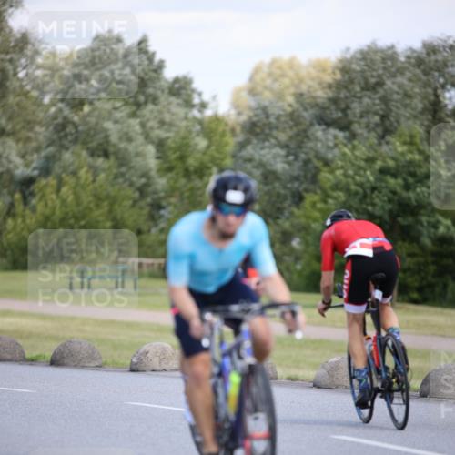 16.06.2024 - 26. Vierlanden-Triathlon Jannik Wohlers http://msf.ph/oto/6296665 16.06.2024 11:37:58 Radfahren 1, 3, 142, 316, 383, 614 meine-sportfotos.de