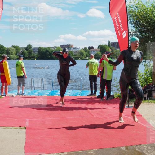 16.06.2024 - 7 Türme Triathlon KatJ http://msf.ph/oto/6296695 16.06.2024 11:10:21 Schwimmen 15, 42, 47, 201, 246 meine-sportfotos.de