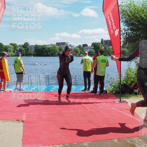 16.06.2024 - 7 Türme Triathlon KatJ http://msf.ph/oto/6296704 16.06.2024 11:10:22 Schwimmen 15, 42, 47, 201, 246 meine-sportfotos.de