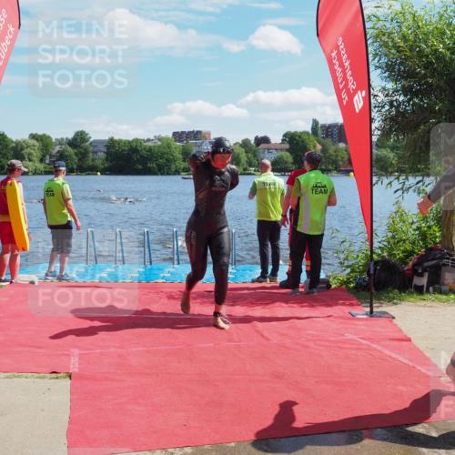 16.06.2024 - 7 Türme Triathlon KatJ http://msf.ph/oto/6296708 16.06.2024 11:10:22 Schwimmen 15, 42, 47, 201, 246 meine-sportfotos.de
