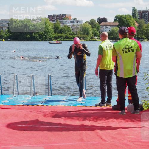 16.06.2024 - 7 Türme Triathlon KatJ http://msf.ph/oto/6296723 16.06.2024 11:10:28 Schwimmen 42, 47, 201, 246, 269 meine-sportfotos.de